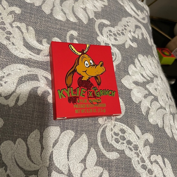 Kylie Cosmetics Other - Kylie x Grinch blush